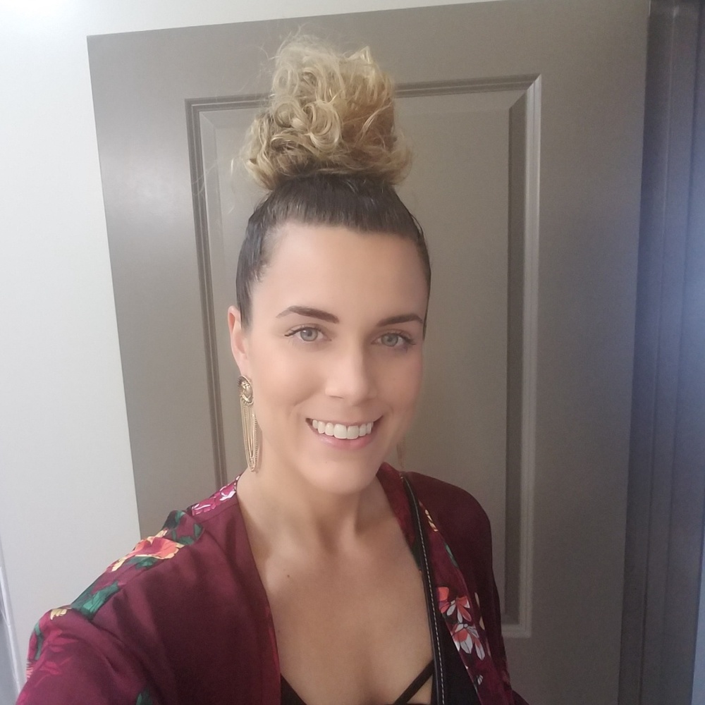 Meet your Posher, Ashley